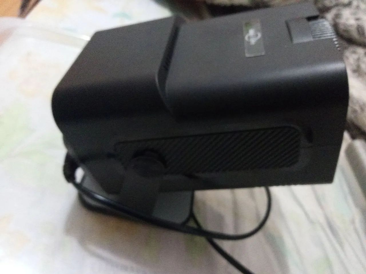 Projetor semi novo preto  - Foto 2