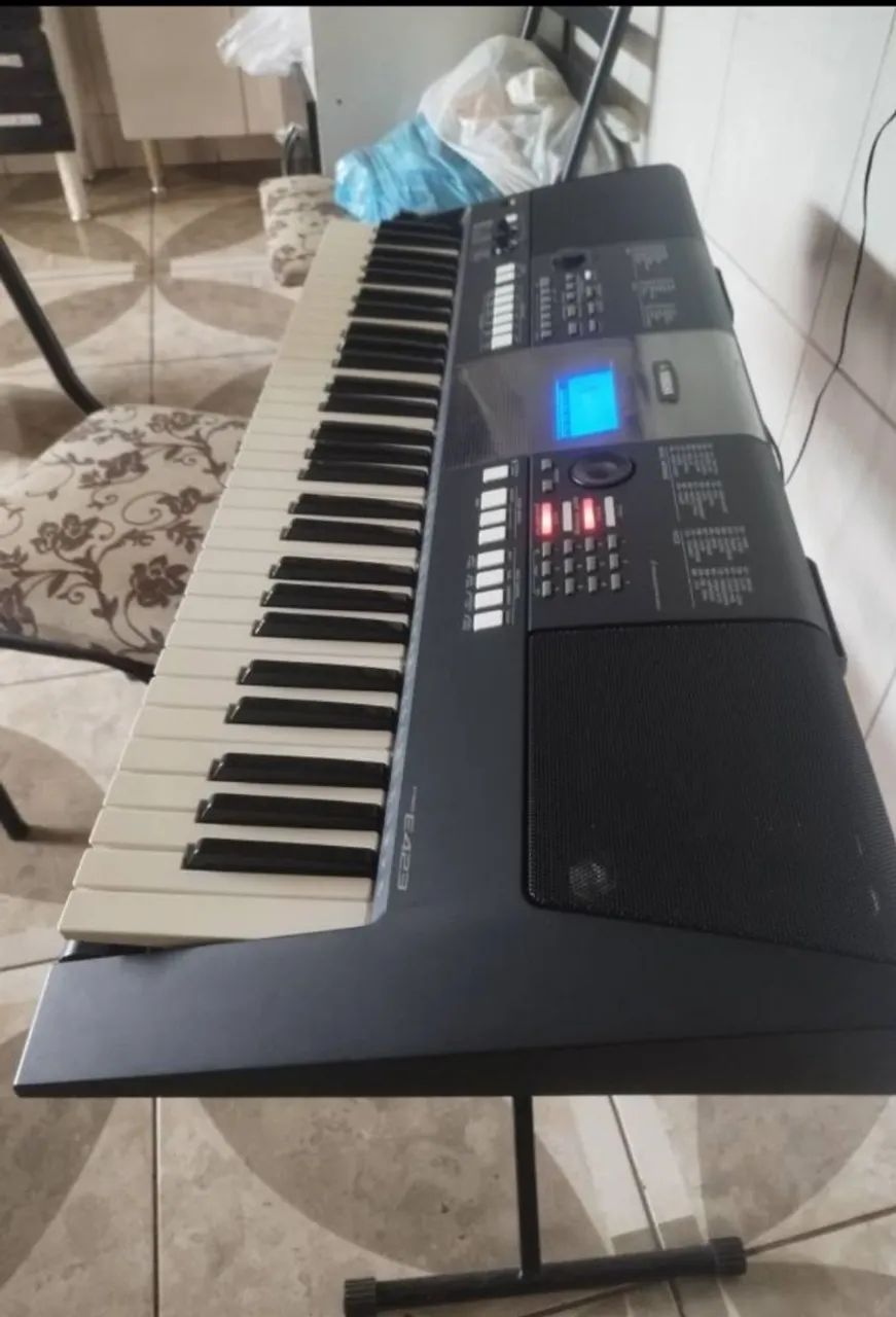 Teclado Musical Yamaha psre423  - Foto 5