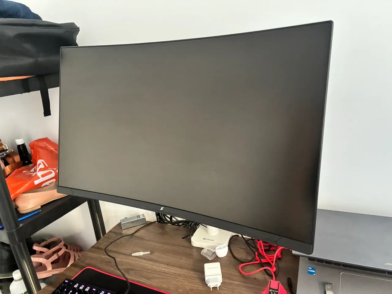Monitor 27p 300hz 0.5Ms + Base Articulada