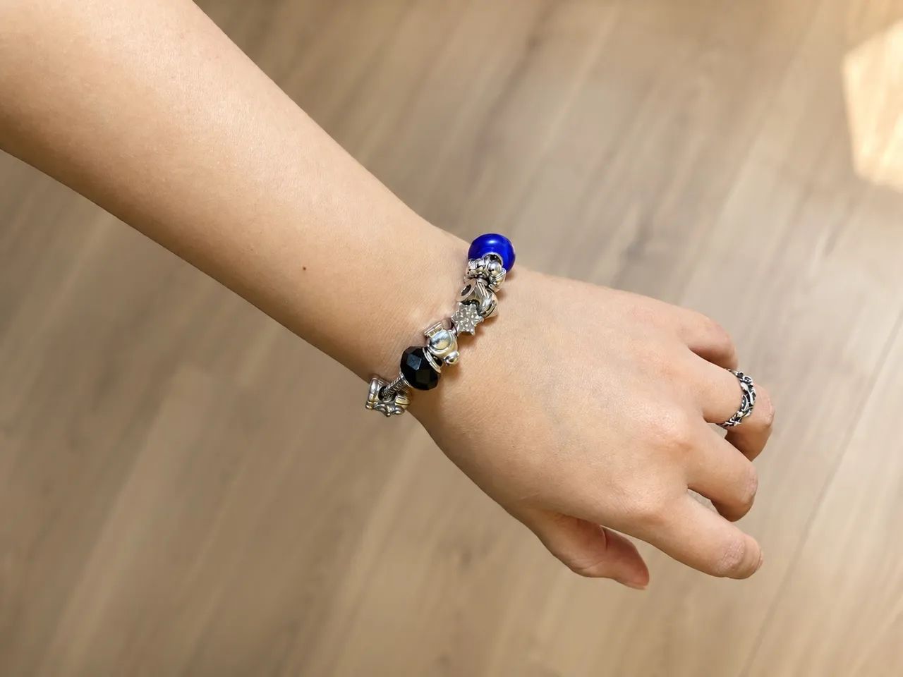 Pulseira Morana Original + 7 Berloques + Caixa Original | Estilo Pandora