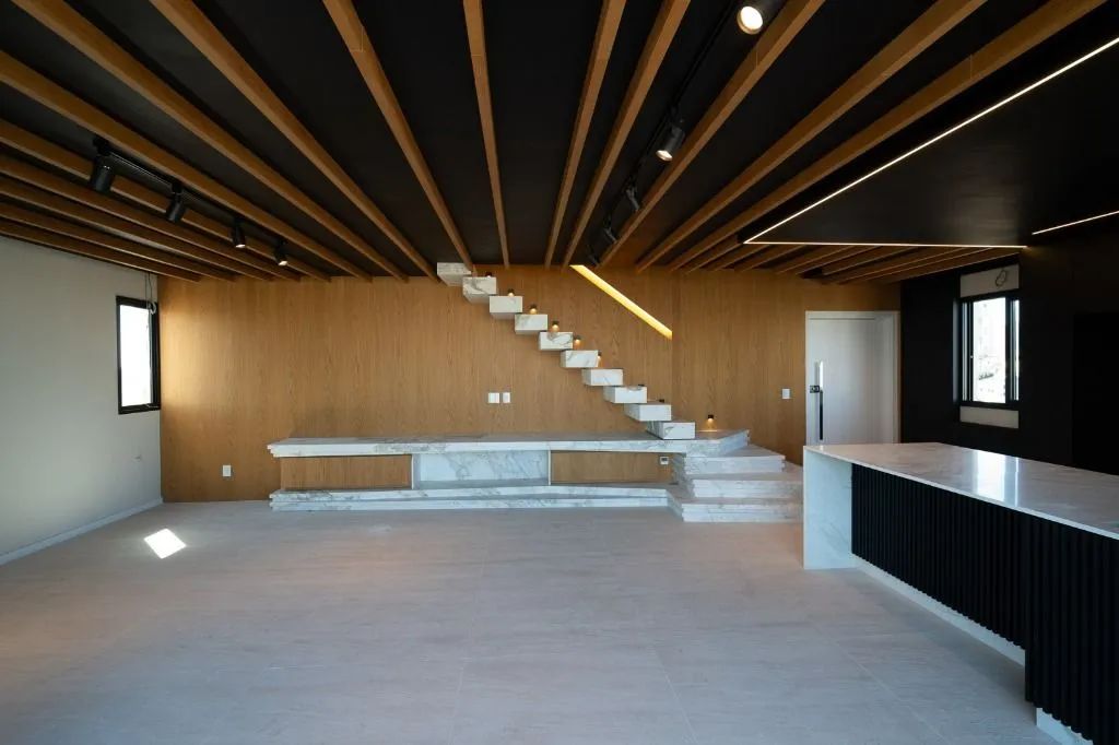 Apartamento duplex com 2 suítes, semi mobiliado no Centro de Cascavel/PR. - Foto 4