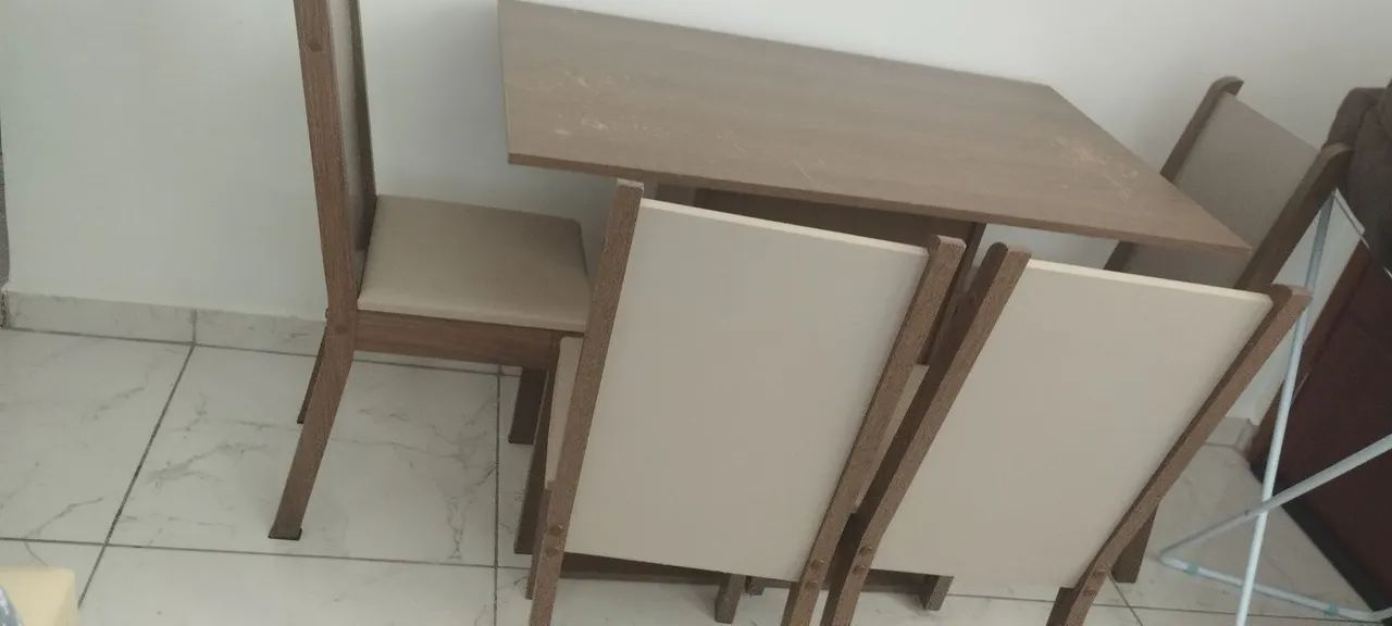 Mesa de jantar com 4 cadeiras  - Foto 2