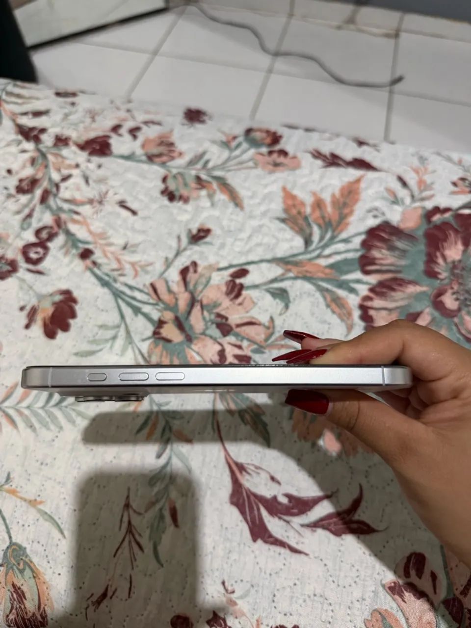 Vende-se iPhone 16 pro max  - Foto 3