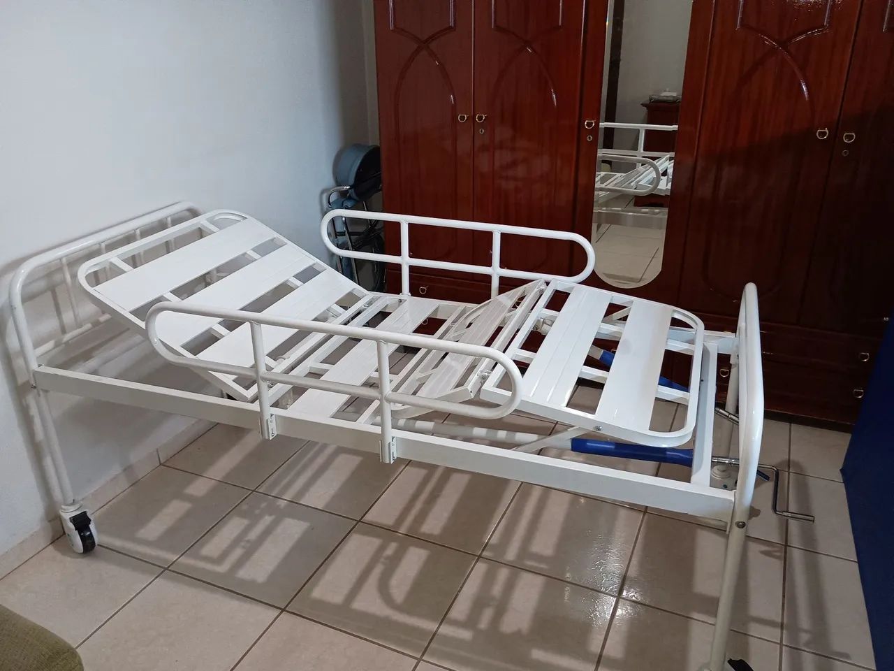 CAMA HOSPITALAR SUPER CONSERVADA  - Foto 3