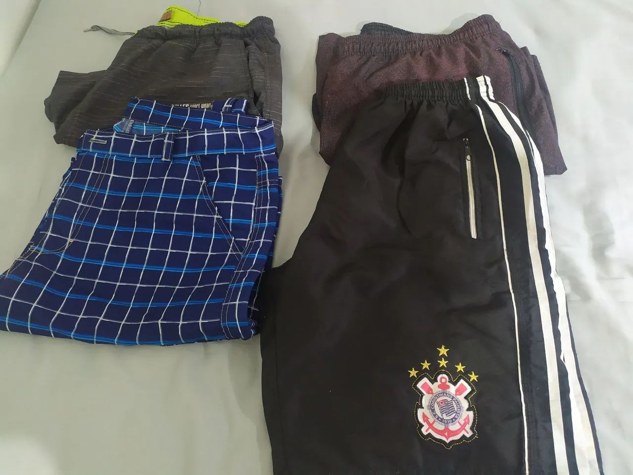 LOTE com 4 bermudas masculino tamanho GG
