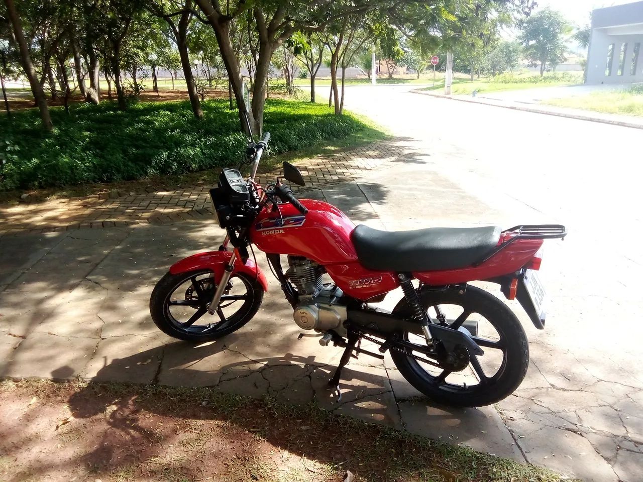 Titan 96  - Foto 2