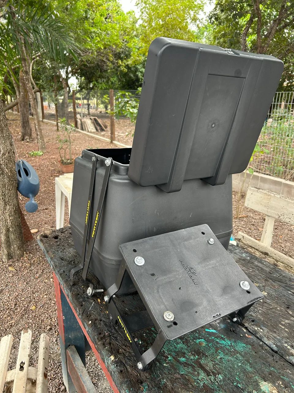 Baú Bauleto 80 LTS, com suporte pra Mottu - Foto 3