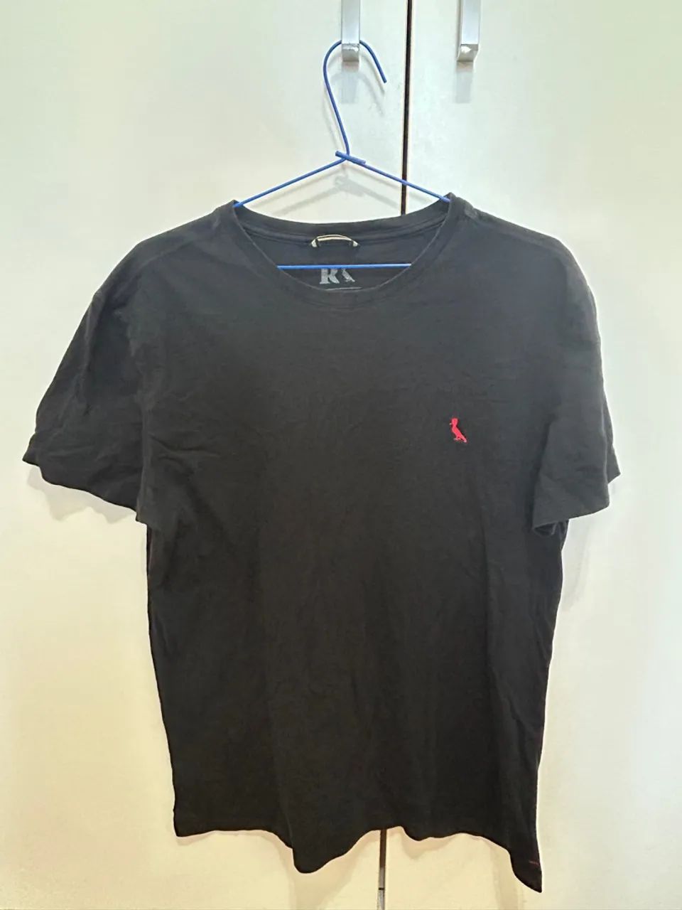Camisa preta lisa - Reserva