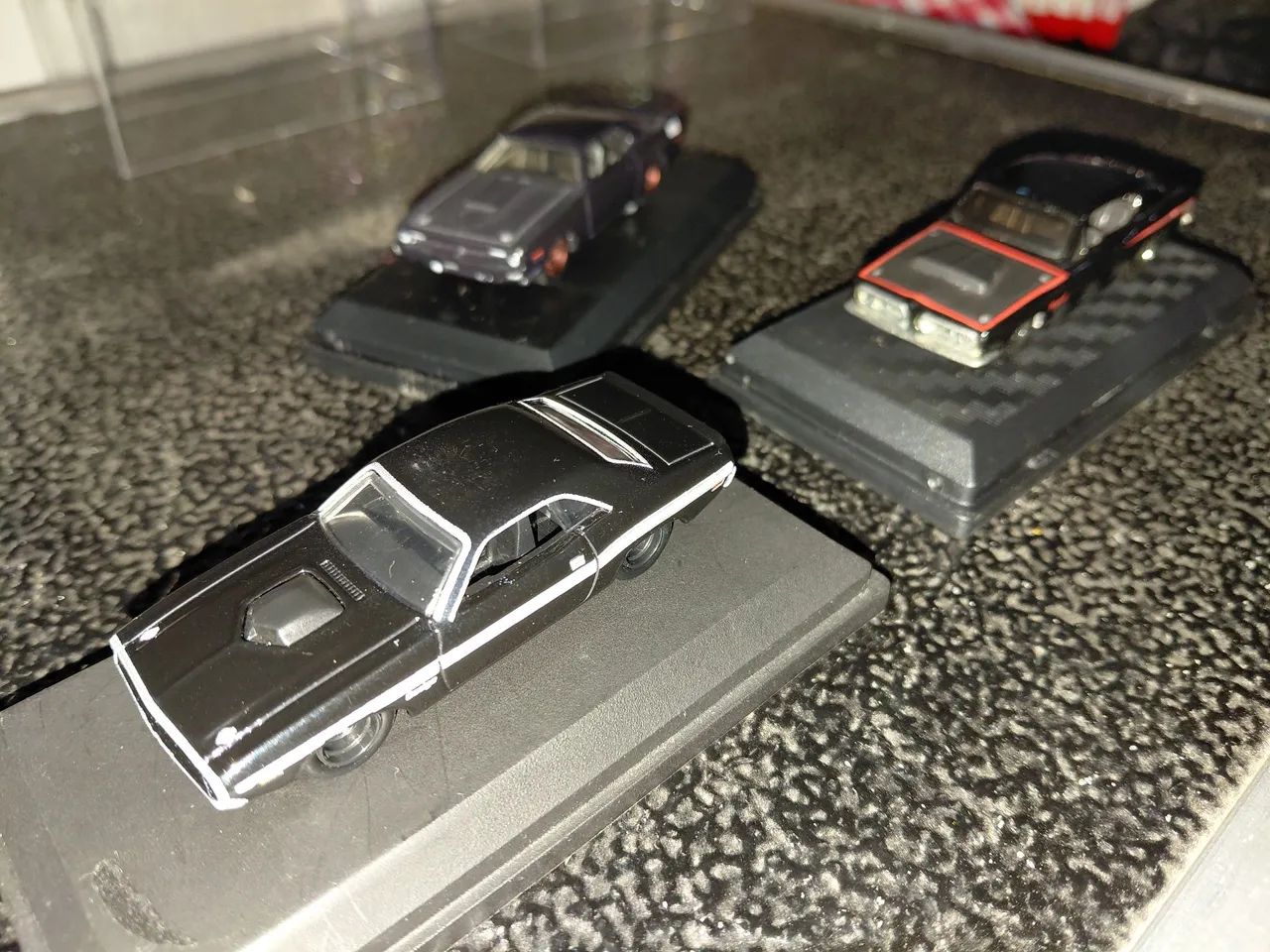 Lote miniaturas Hotwheels premium - Foto 2