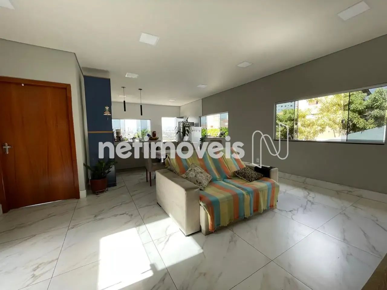 Excelente casa no Bairro João Pinheiro - Foto 5