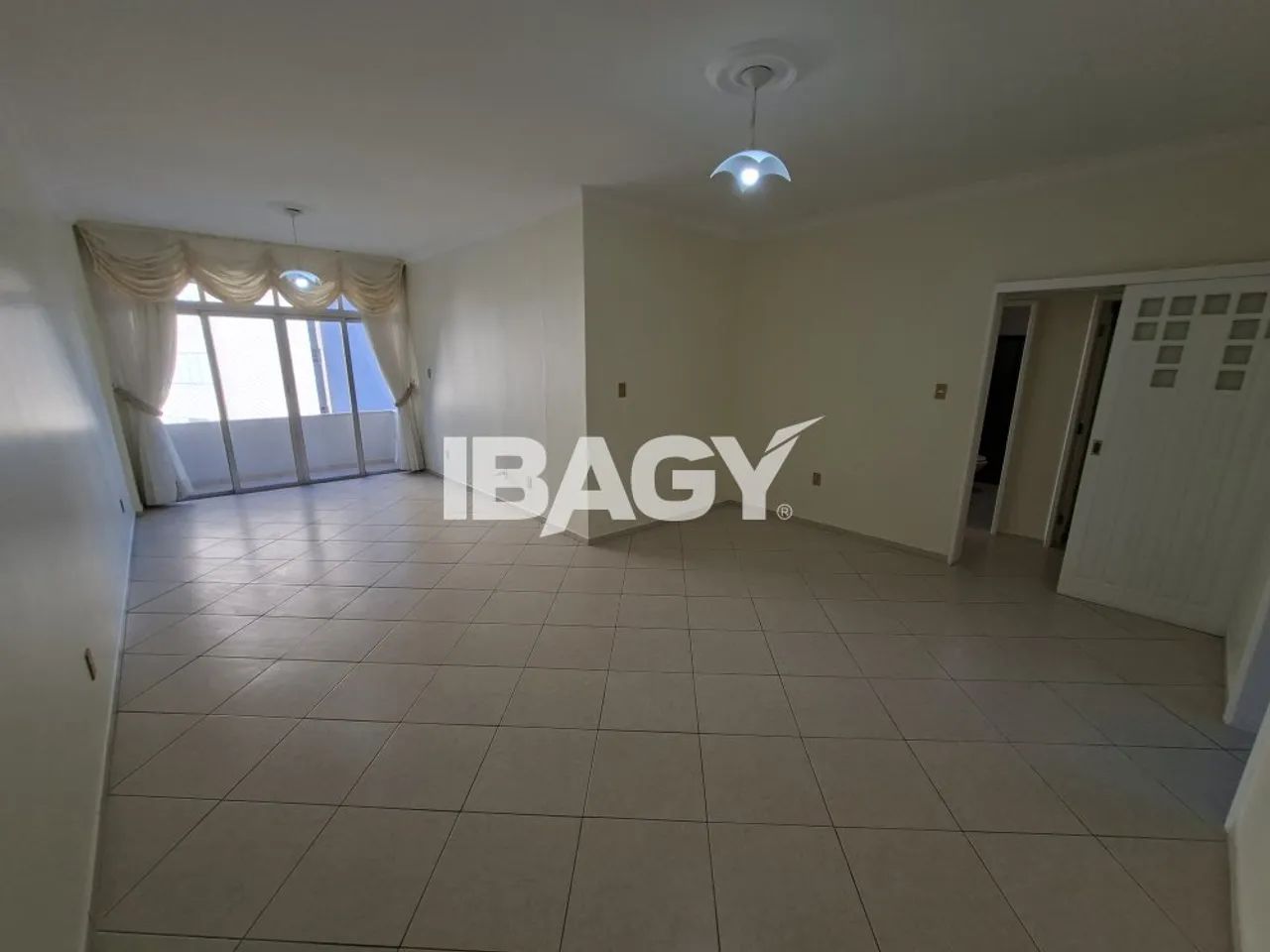 Excelente Apartamento 3 dormitório(s) em Centro - Florianópolis - Foto 2