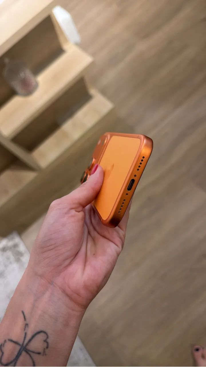 iPhone 17 pro 256gb laranja ainda na garantia - Foto 2