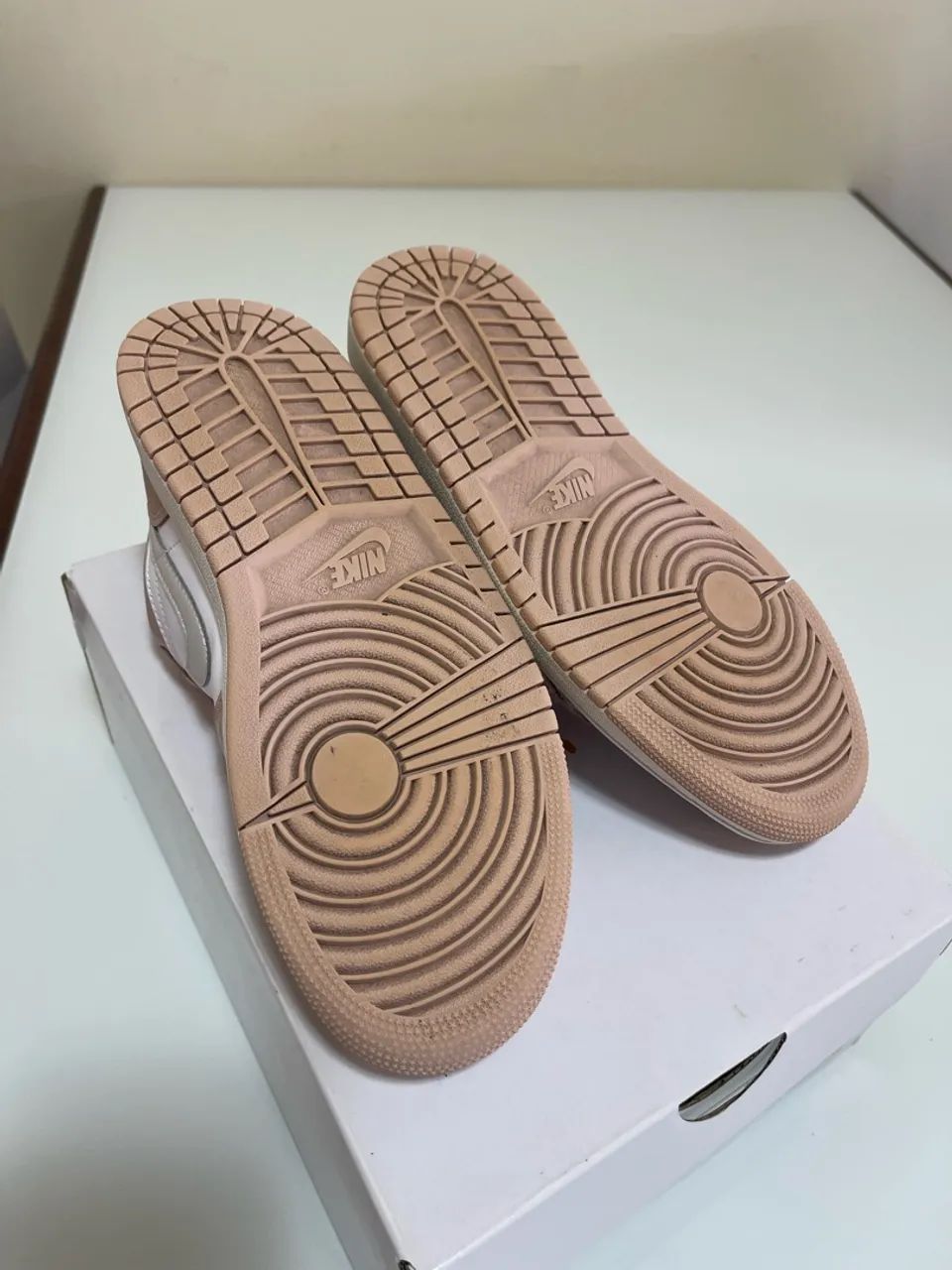 Vendo tênis AIR JORDAN 1 LOW - Foto 2