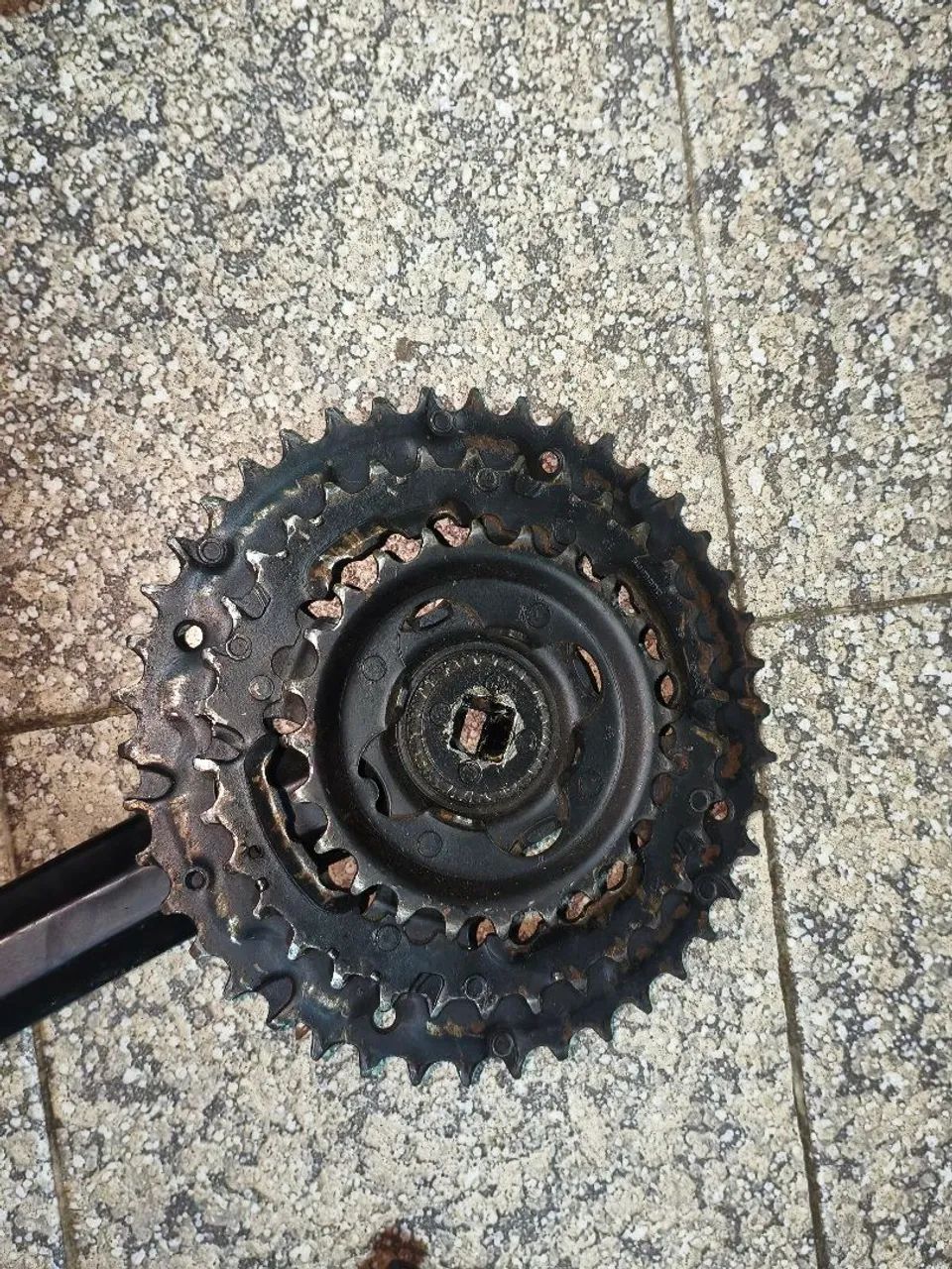 SHIMANO ALTUS + PEDIVELA - Foto 3