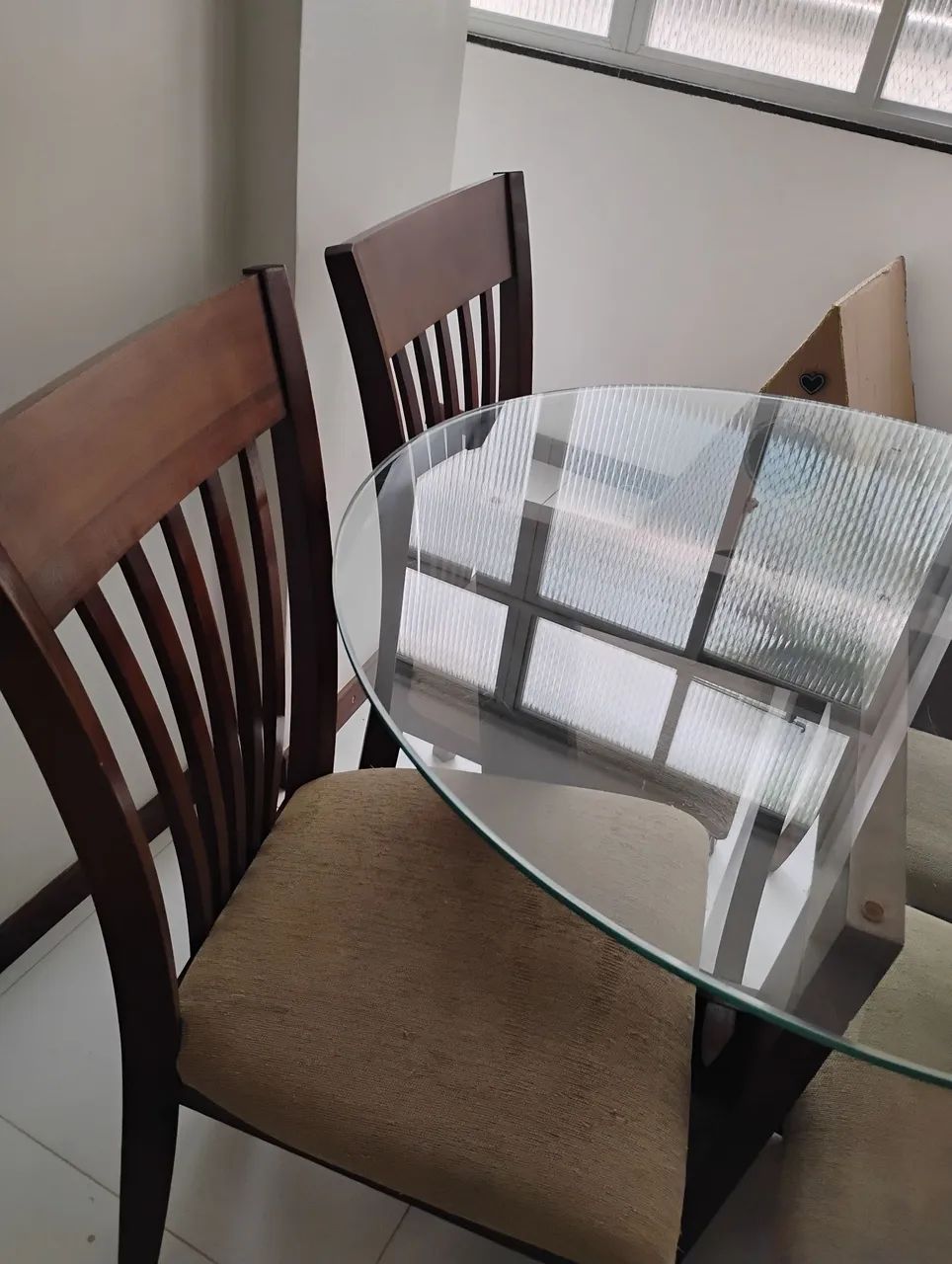 Mesa de jantar com cadeiras - Foto 5