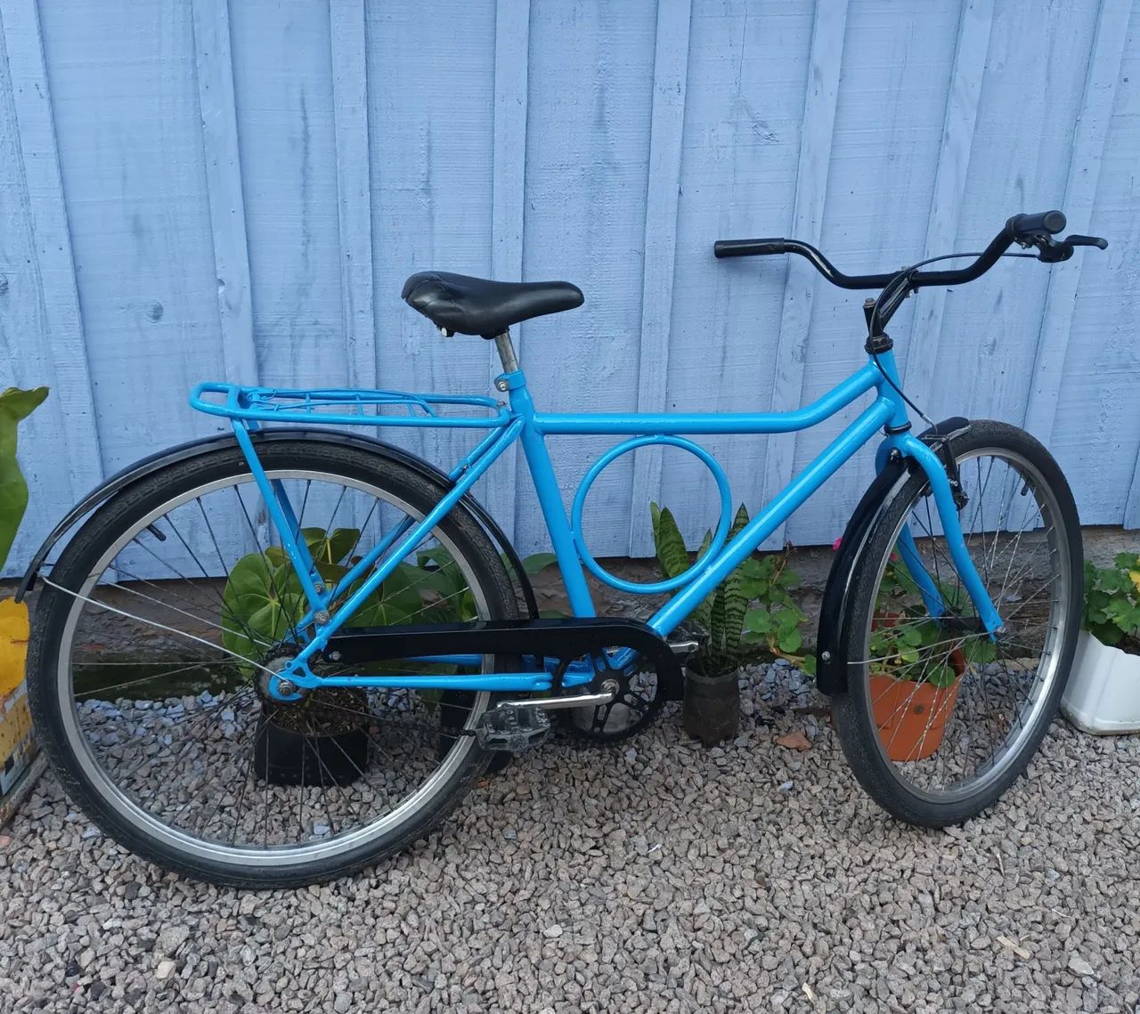 BICICLETA REVISADA E EM ÓTIMO ESTADO. 