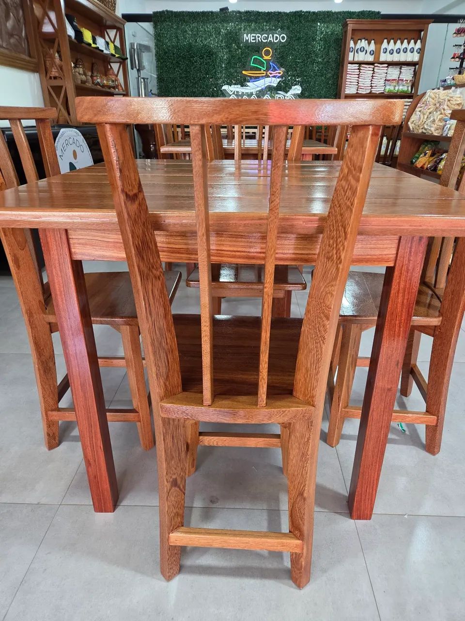 Mesa em madeira