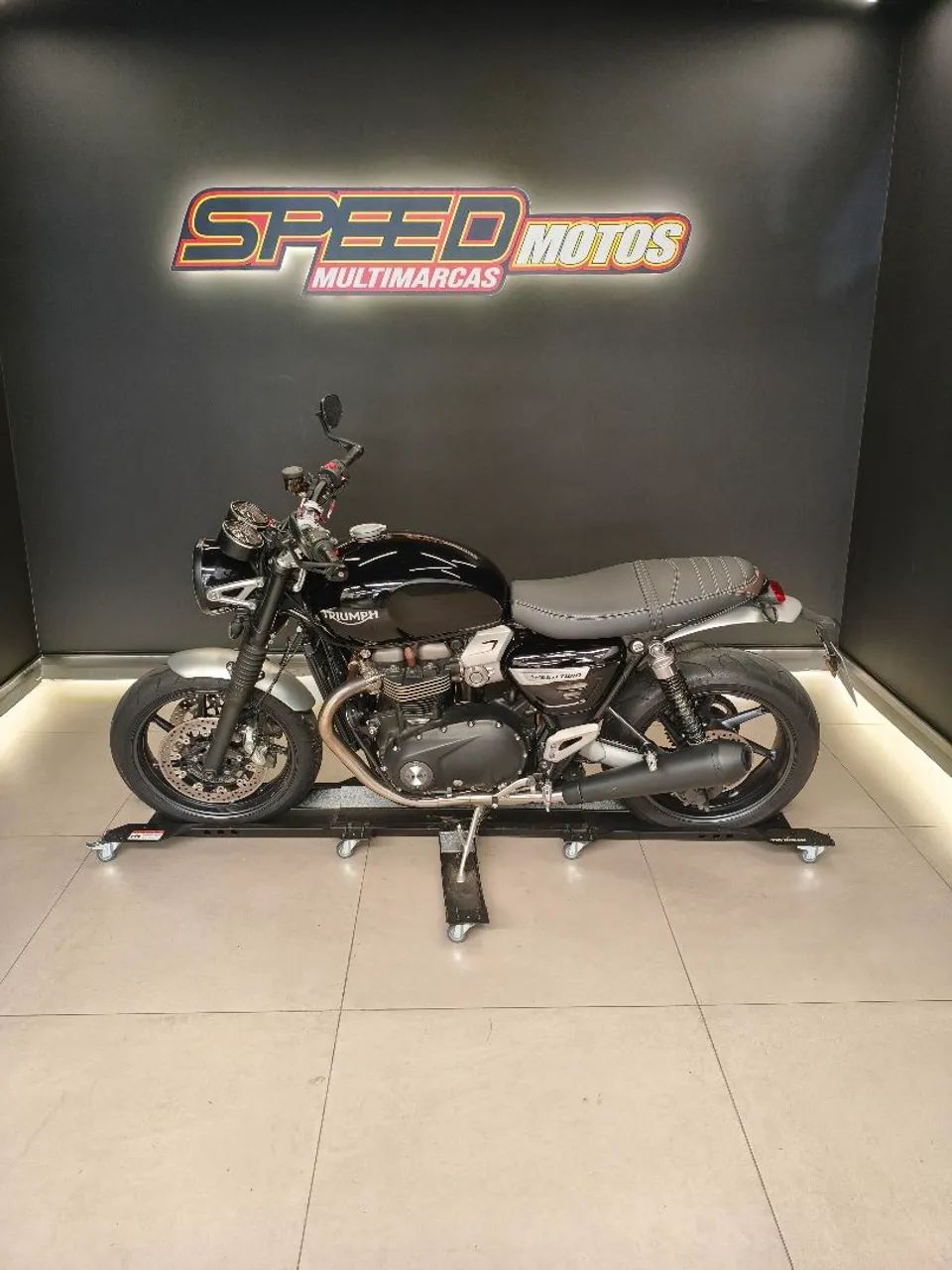 Speed twin  - Foto 3