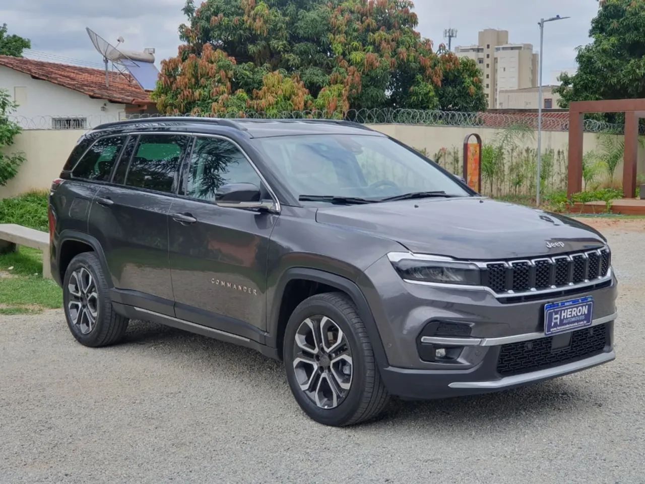 Jeep Commander 2023 - Foto 3