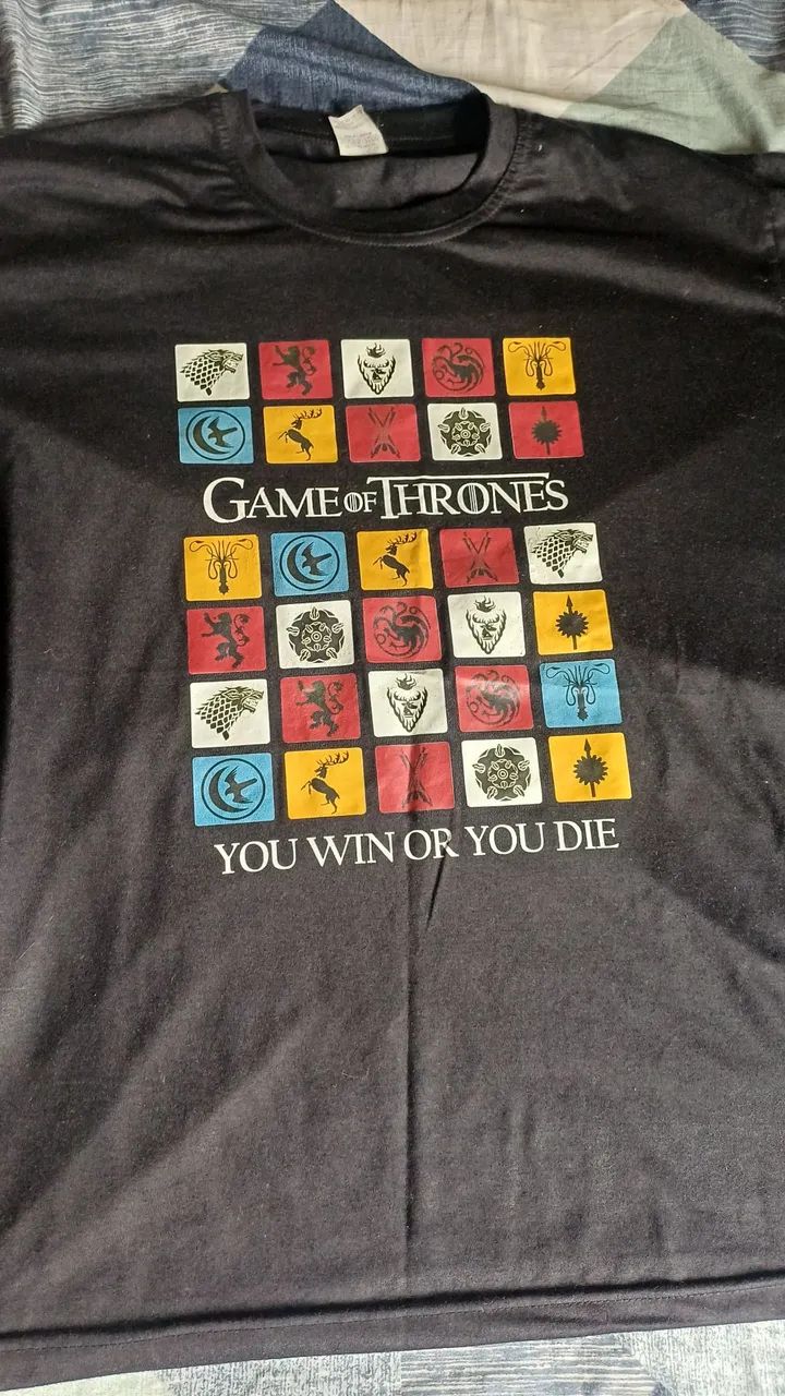 Camisa de série.
