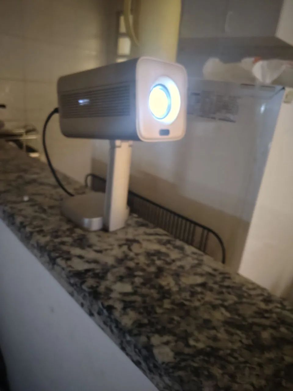 Projetor Knup em estado de novo com caixa e acessórios  - Foto 5