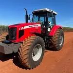 TRATOR AGRÍCOLA
