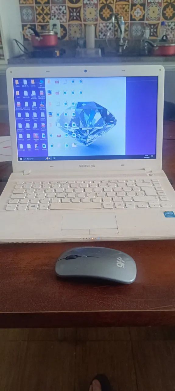 Vendo notebook Samsung I3 branco SSD 8giga de ram - Foto 2