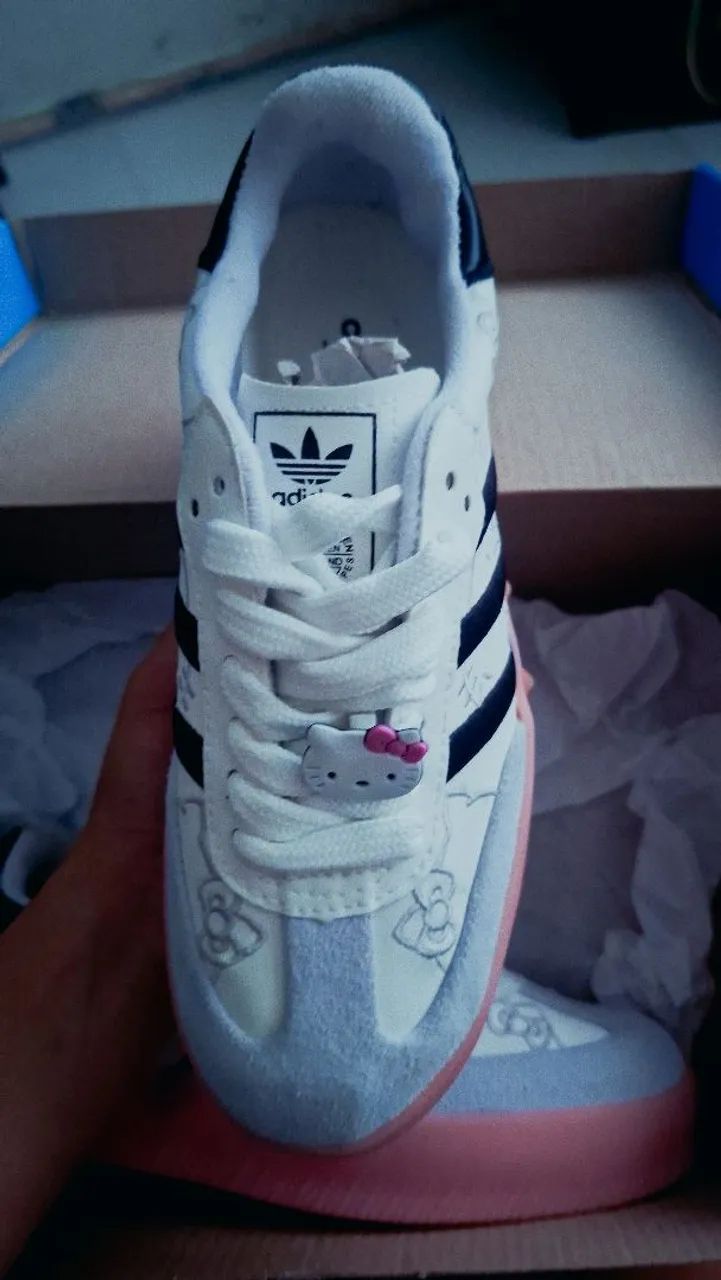 Tênis Adidas Samba Hello Kitty  - Foto 2