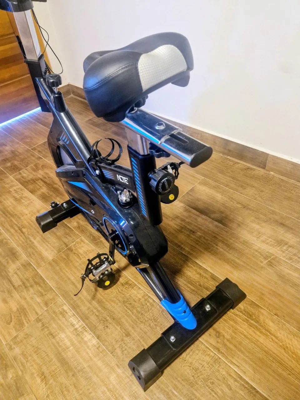 Bicicleta ergometrica  - Foto 4