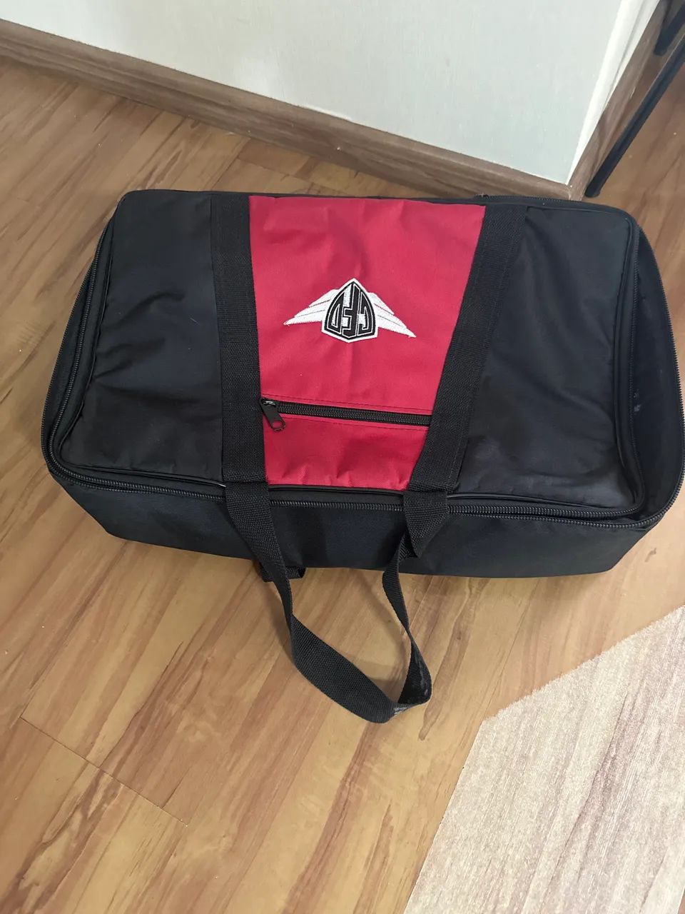 Maleta case