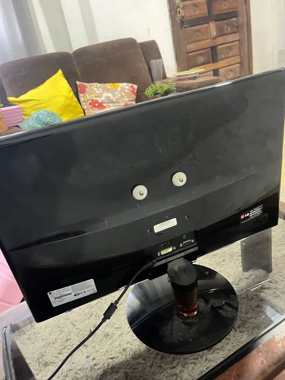 Monitor LG Flatron 23 POLEGADAS IPS LED Full HD - Perfeito para Trabalho, Estudo e Jogos! - Foto 3
