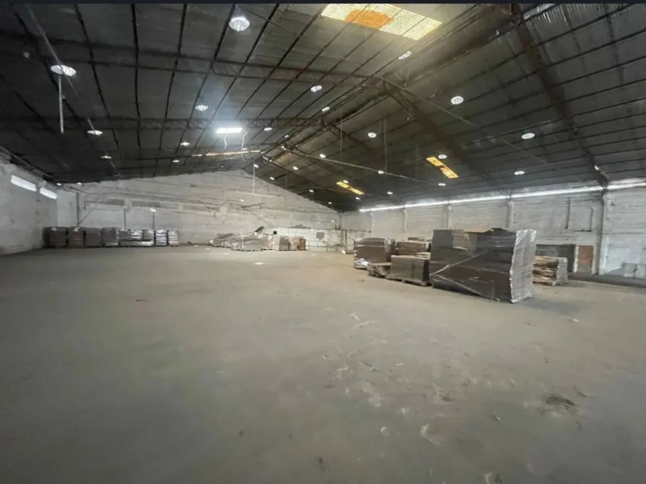 GALPÃO 2.000M² NA CACHOEIRINHA- TEFE - Foto 2