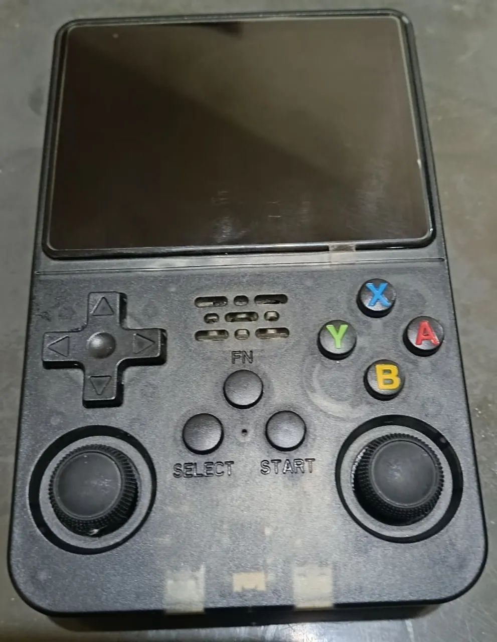 Console portátil R36s 
