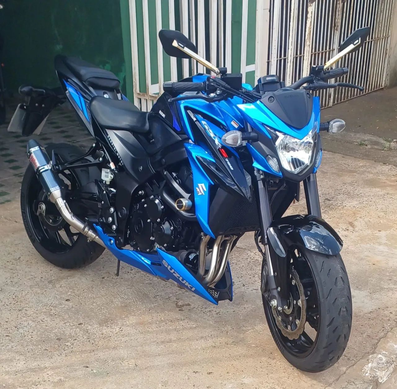 GSX S 750 2021 - Foto 3