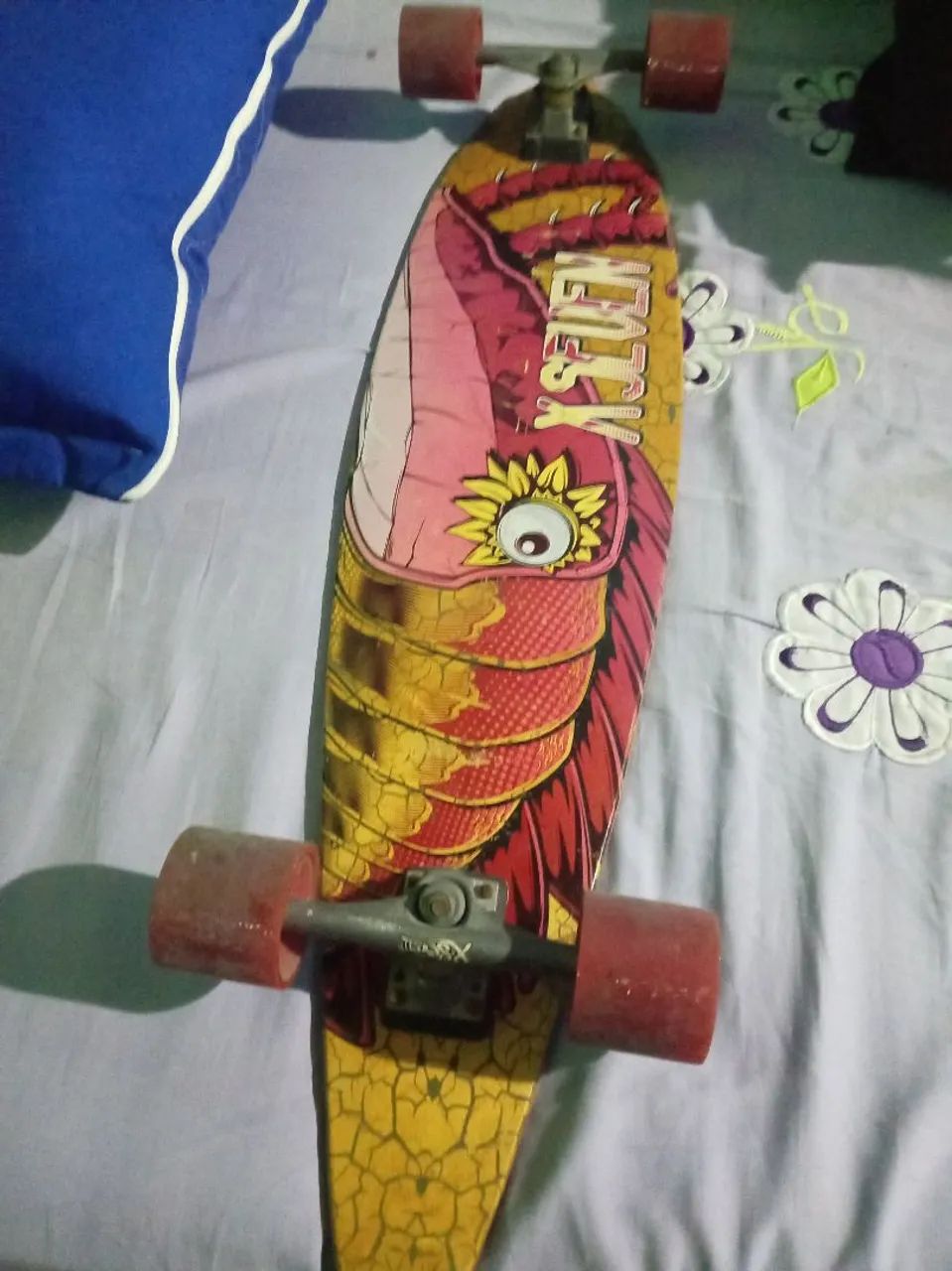 Longboard (skate) usando - Foto 2