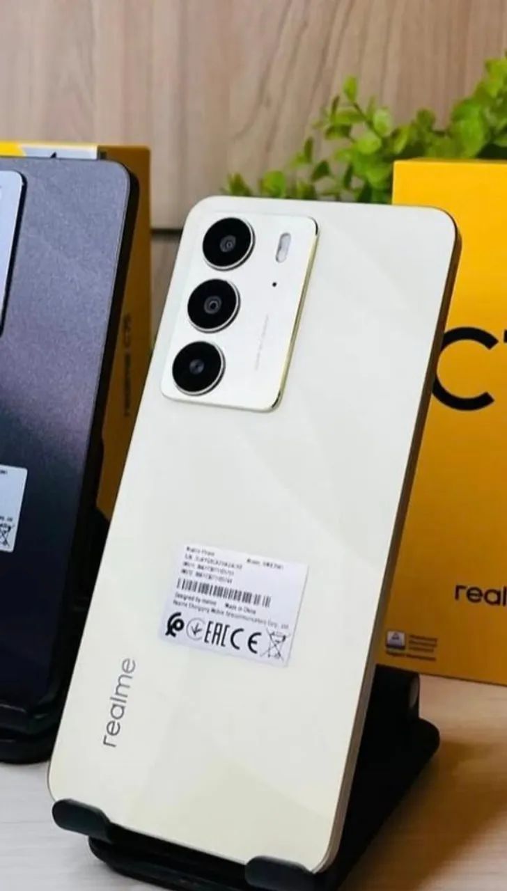 Smartphone com Ótima Memória e Processador Eficiente Realme C75 - 256/8 Dourado