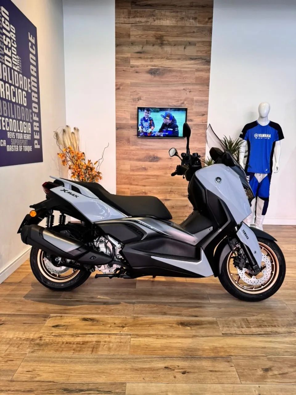 NOVA XMAX 300 ABS Connect 2026 - Foto 4