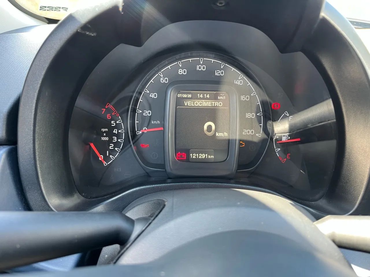 Fiat Uno Attractive 1.0 EVO Fire Flex 8V 5P 2016 - Foto 5