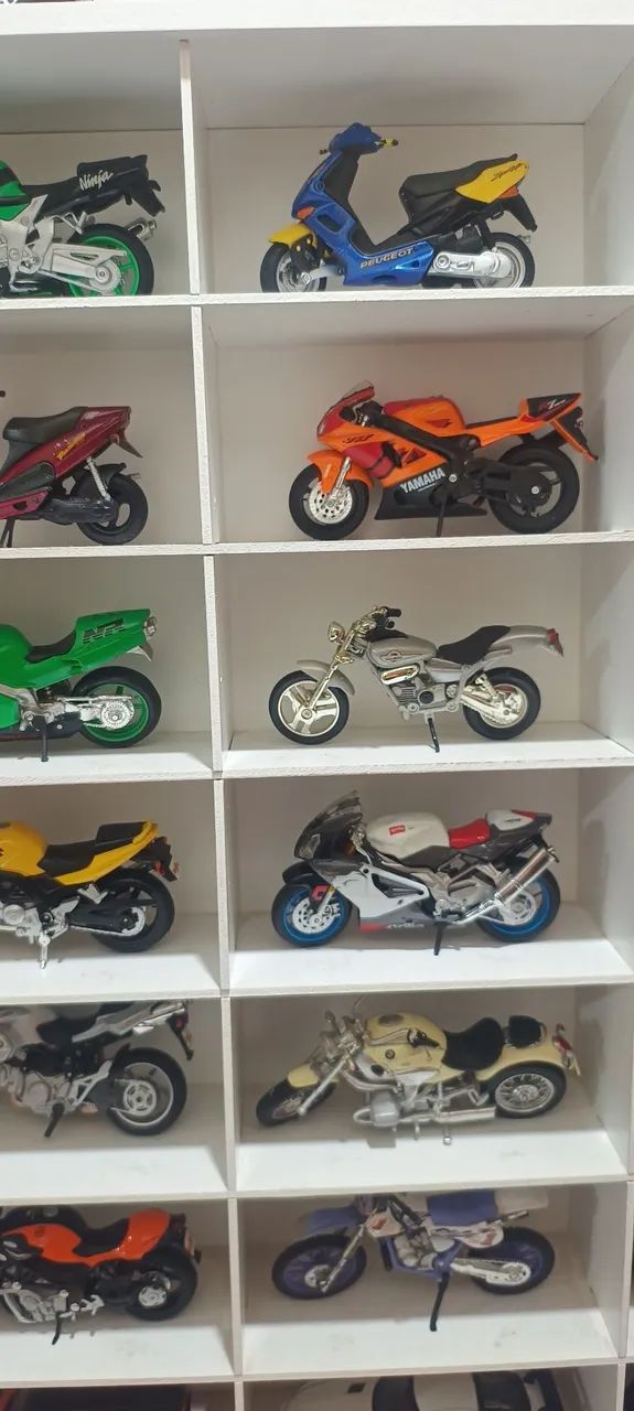 Motos 1/18