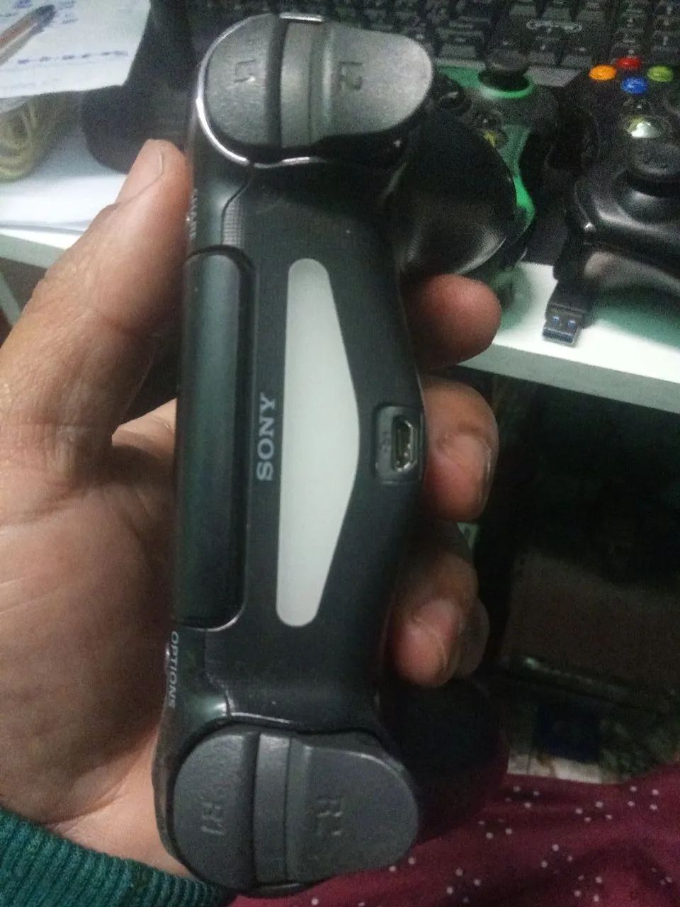 Controle para ps4 original não quer ligar  - Foto 2