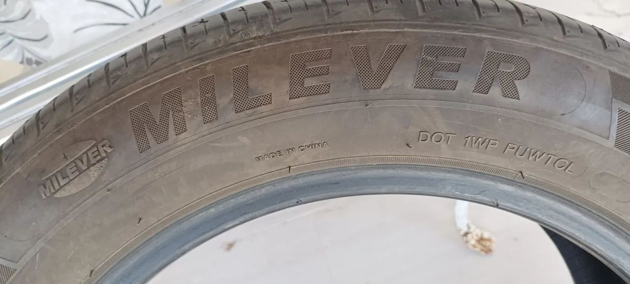 1 Pneus 16 -  195 / 60 R16 usado em bom estado
