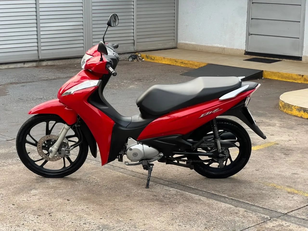 Biz 125 2022 - Foto 5