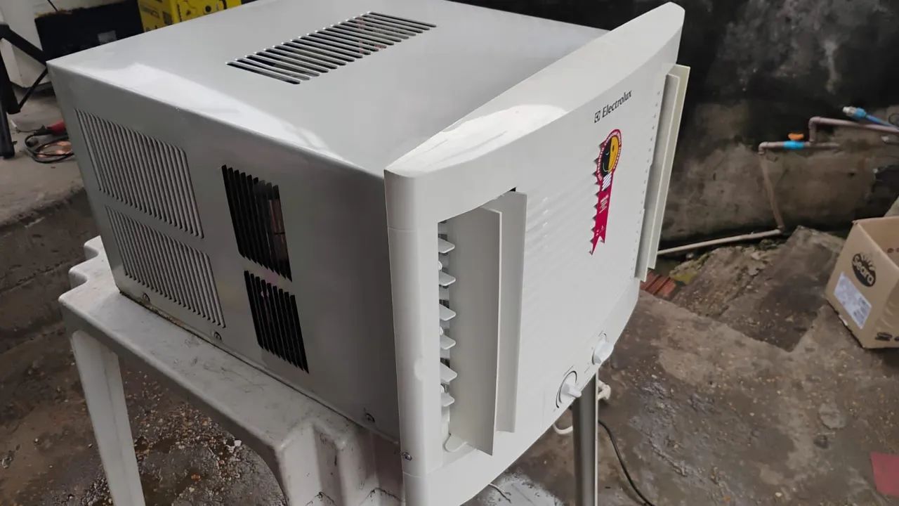 AR ELETROLUX DE 7500 BTUS  - Foto 2