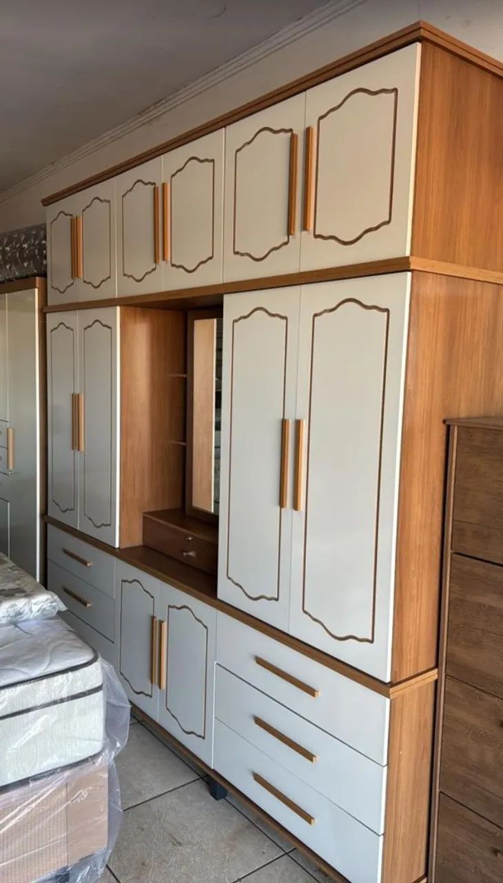 Guarda roupa de casal 