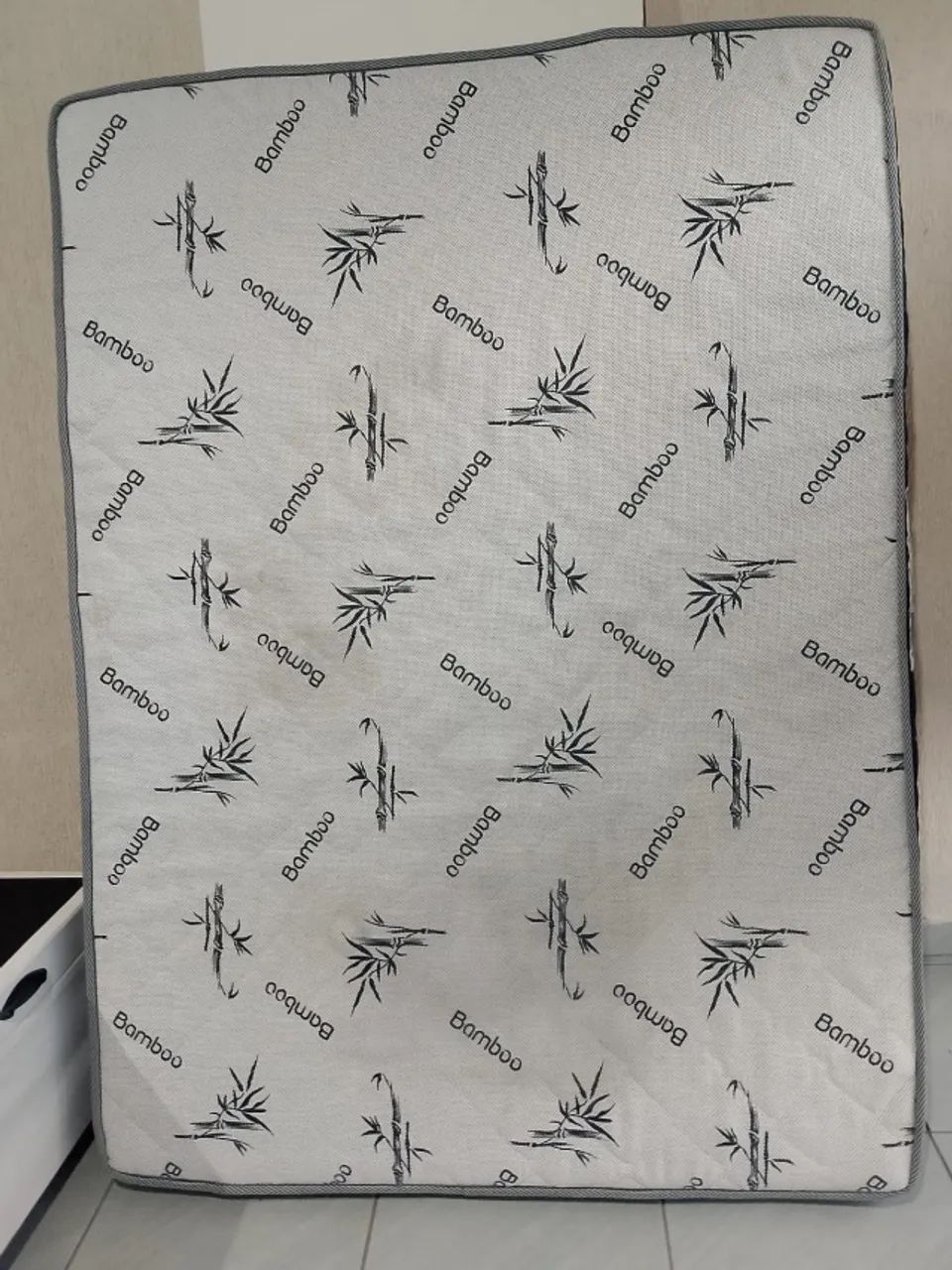 Cama e porta  - Foto 2