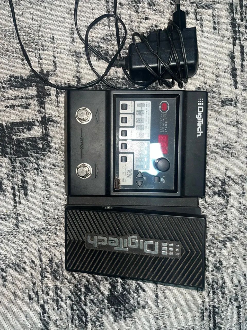 Pedaleira Digitech Element XP