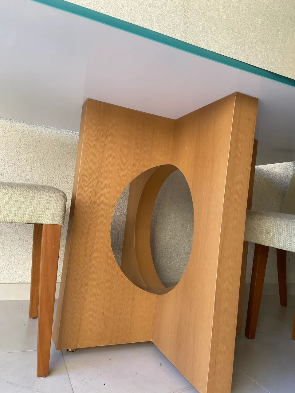 Mesa de jantar com cadeiras Tok Stok - Foto 4