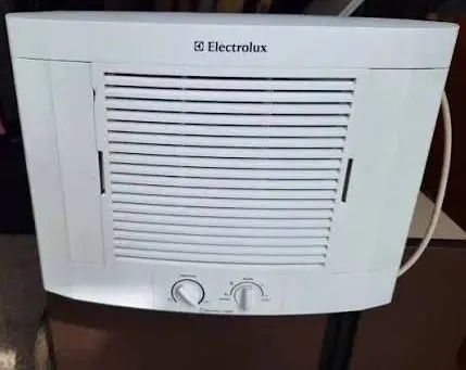 ar condicionado Eletrolux 110v e outro 220v