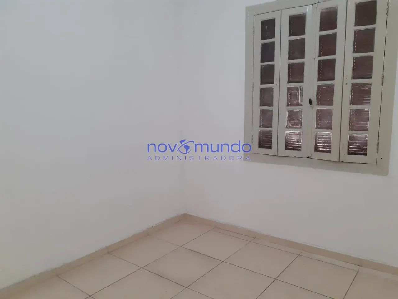 EXCELENTE APARTAMENTO TRÊS QUARTOS NO CENTRO - Foto 4
