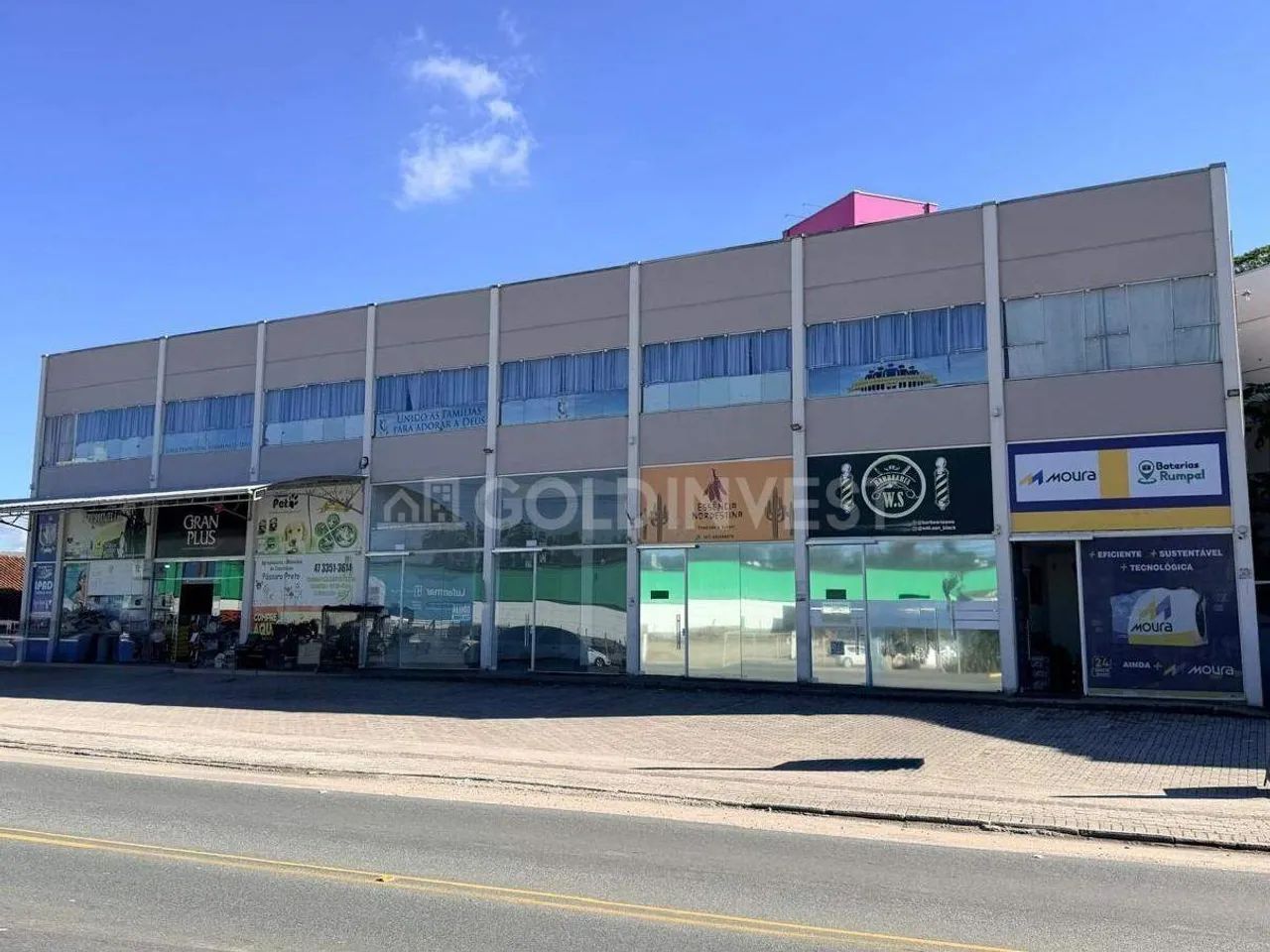 Sala comercial com 80m² no bairro Steffen!!!